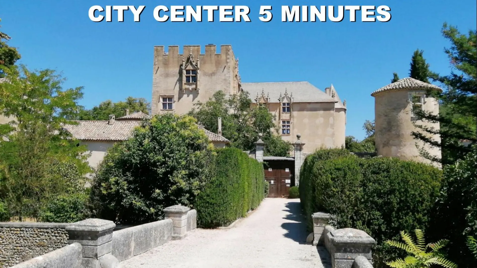 La Maison Des Collines Allemagne-en-Provence Homestay
